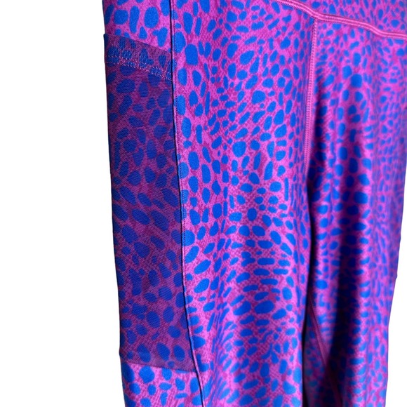 WITH Wear It To Heart Nala Cropped High Waist Legging Celsius Purple Size Medium - Picture 7 of 14